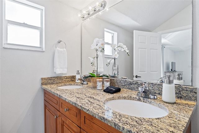 9415 CITRUS GLEN PLACE, Tampa, FL 33618