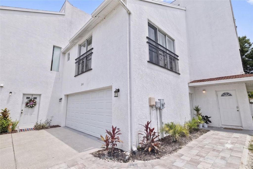 9415 CITRUS GLEN PLACE, Tampa, FL 33618