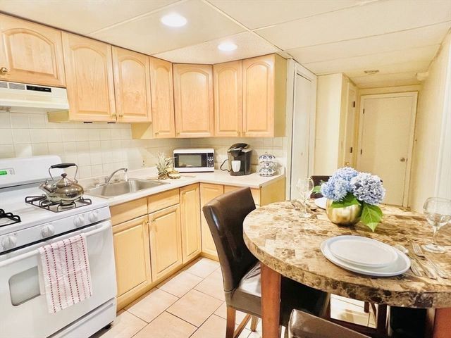 5 Fred St 0, Burlington, MA 01803
