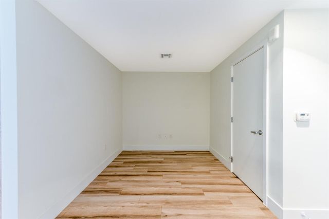 16385 Biscayne Boulevard 2502, North Miami Beach, FL 33160