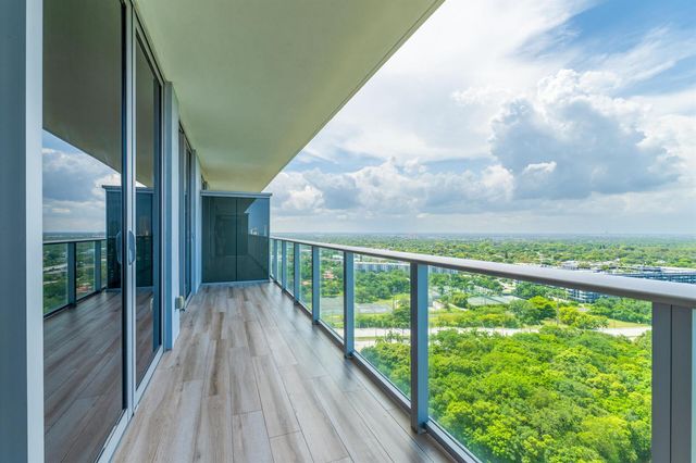 16385 Biscayne Boulevard 2502, North Miami Beach, FL 33160