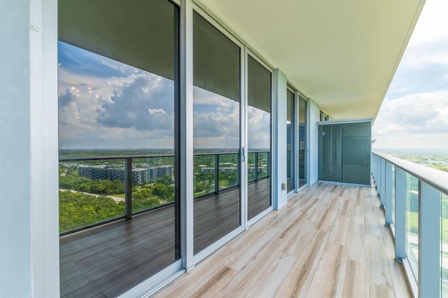 16385 Biscayne Boulevard 2502, North Miami Beach, FL 33160