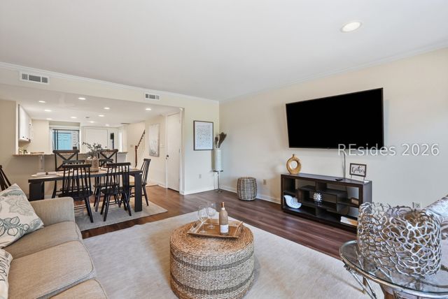 113 Shipyard Dr Apt 200, Hilton Head Island, SC 29928
