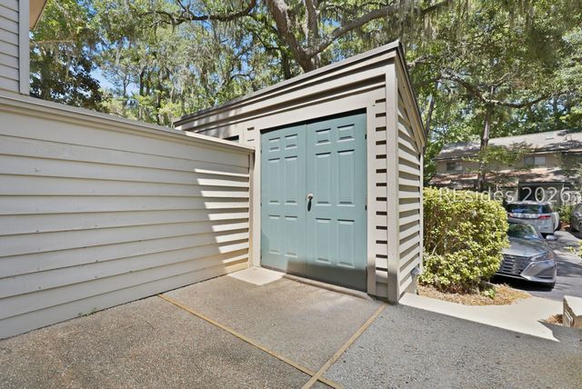 113 Shipyard Dr Apt 200, Hilton Head Island, SC 29928