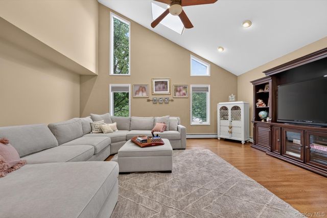 14 Lowell Drive, New City, NY 10956