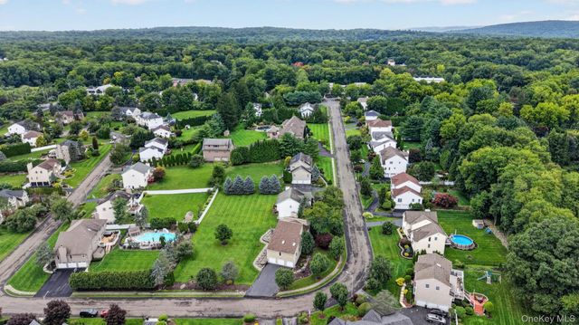 14 Lowell Drive, New City, NY 10956