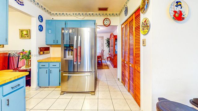 8121 SW 205th St, Cutler Bay, FL 33189