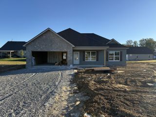 131 Hilltop St, Manchester, TN 37355