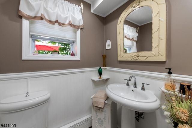 25 Belford Dr, West Milford Twp., NJ 07421