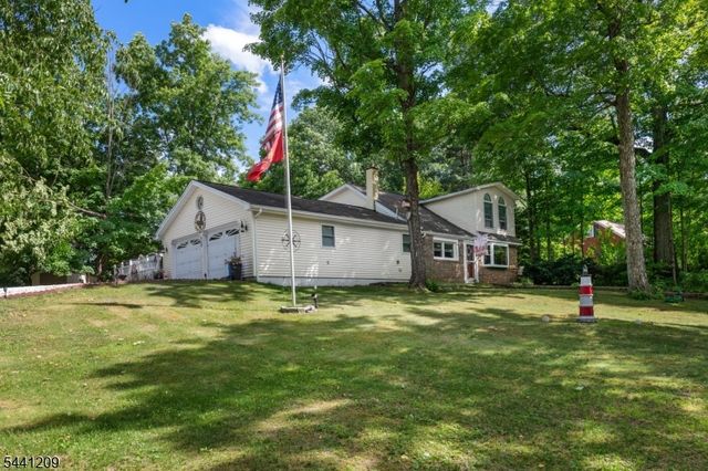25 Belford Dr, West Milford Twp., NJ 07421