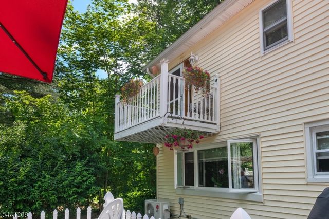 25 Belford Dr, West Milford Twp., NJ 07421
