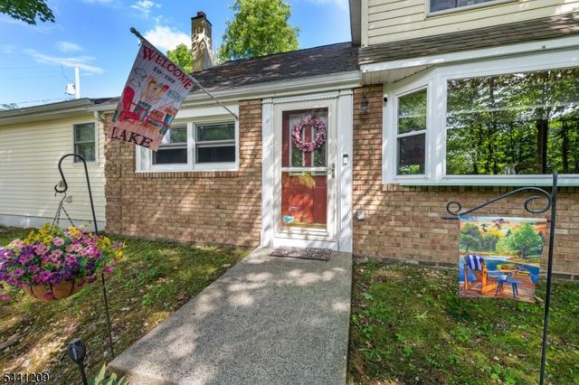 25 Belford Dr, West Milford Twp., NJ 07421