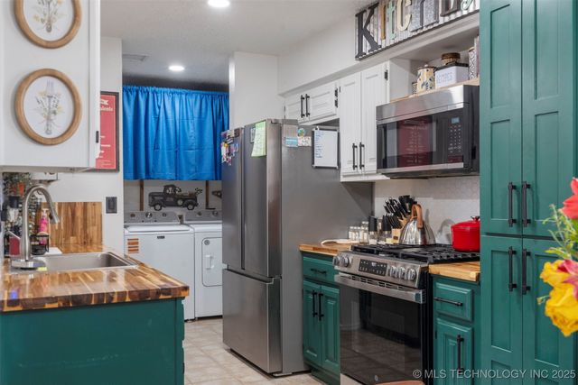 4111 W Pipestem Drive, Skiatook, OK 74070