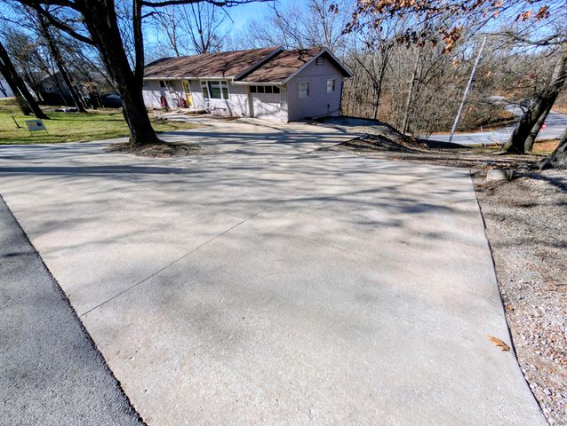 35 Hilltop Lane, Branson, MO 65616