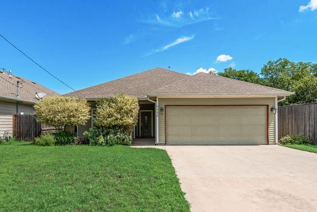 5420 Meandering Road, River Oaks, TX 76114