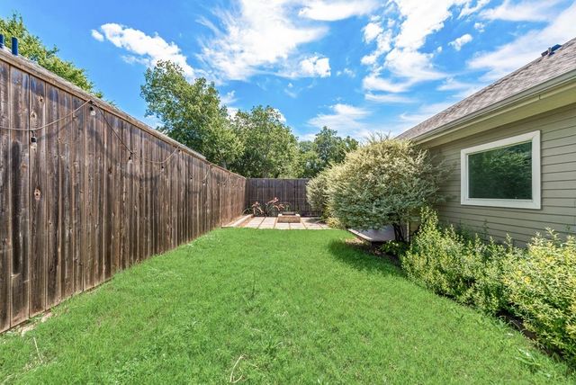 5420 Meandering Road, River Oaks, TX 76114