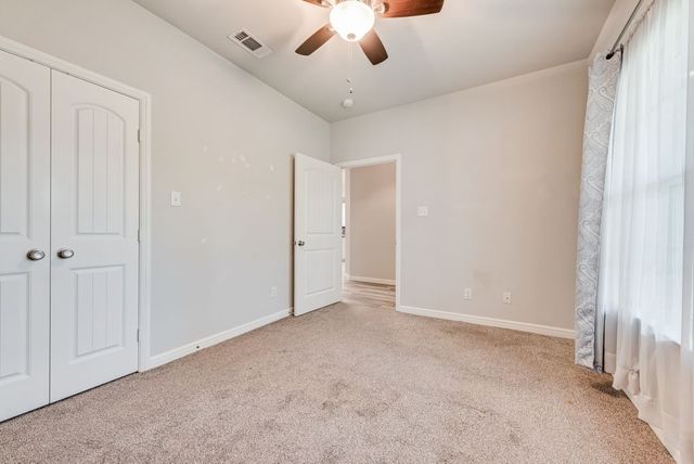 5420 Meandering Road, River Oaks, TX 76114
