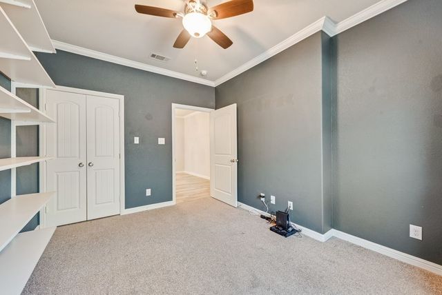 5420 Meandering Road, River Oaks, TX 76114