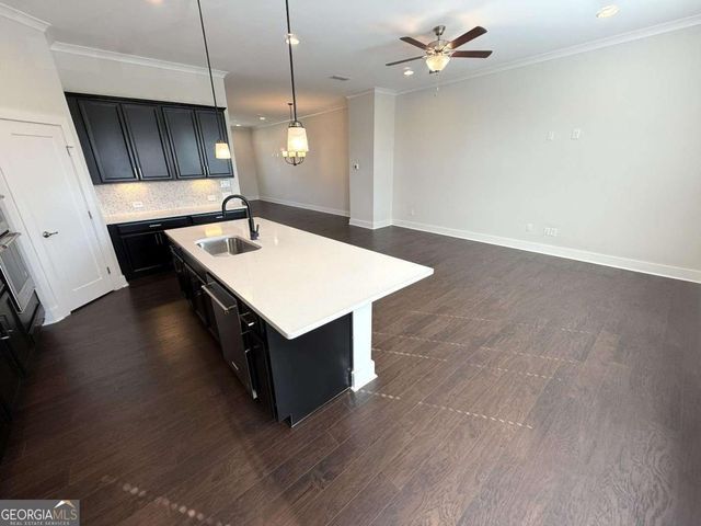 425 Fair View Circle, Roswell, GA 30076