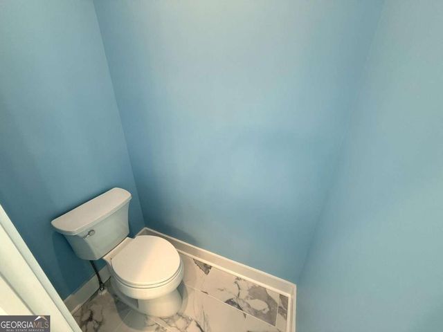 425 Fair View Circle, Roswell, GA 30076