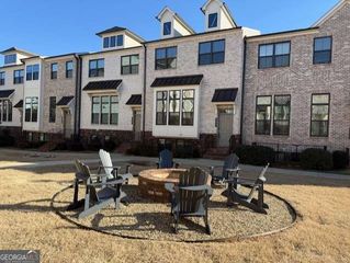 425 Fair View Circle, Roswell, GA 30076