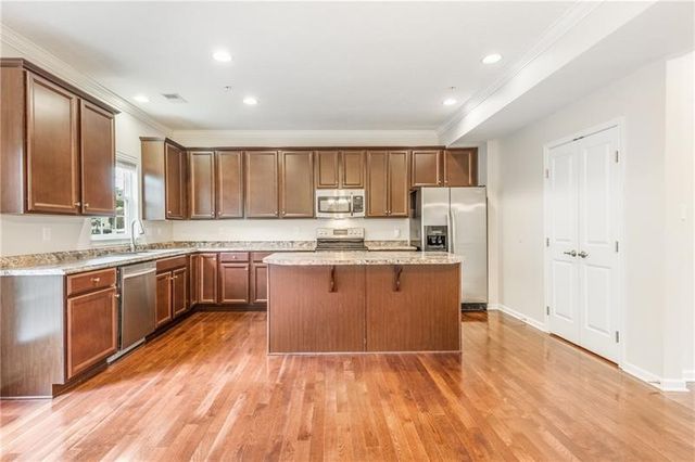 248 Broadstone Dr, Adams Twp, PA 16046