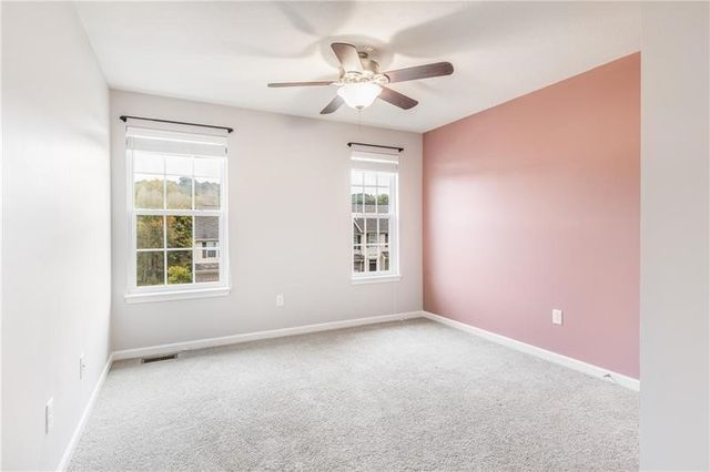 248 Broadstone Dr, Adams Twp, PA 16046