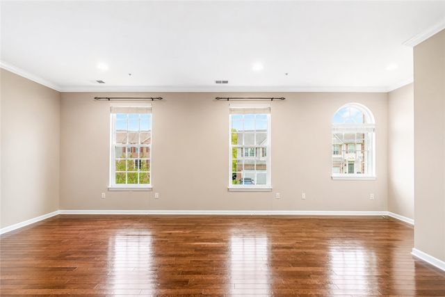 248 Broadstone Dr, Adams Twp, PA 16046