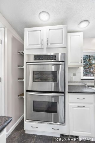 138 Riley Street, Holland Twp, MI 49424