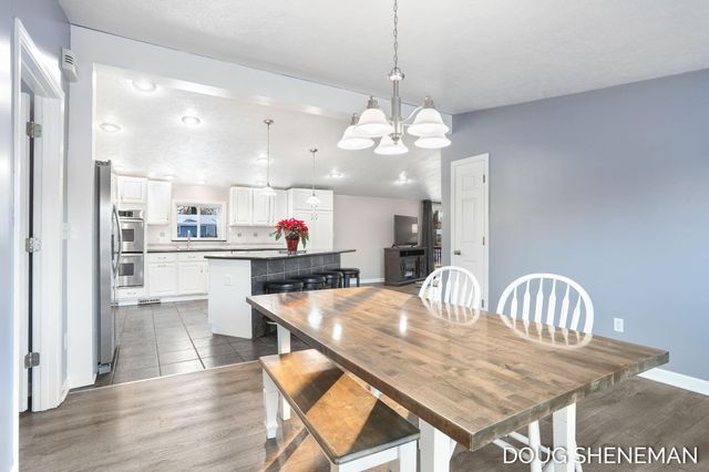 138 Riley Street, Holland Twp, MI 49424