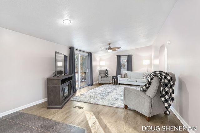 138 Riley Street, Holland Twp, MI 49424