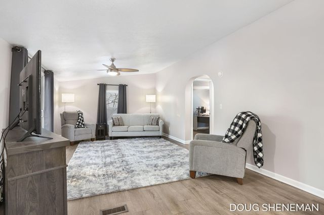 138 Riley Street, Holland Twp, MI 49424