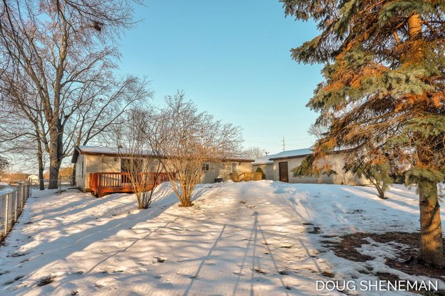 138 Riley Street, Holland Twp, MI 49424