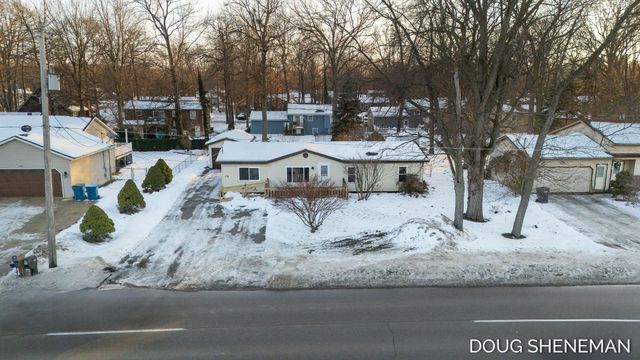 138 Riley Street, Holland Twp, MI 49424