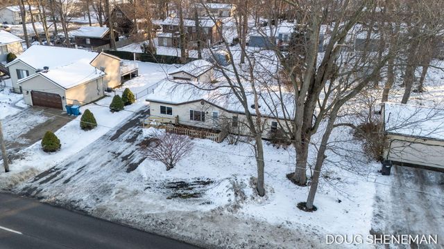 138 Riley Street, Holland Twp, MI 49424