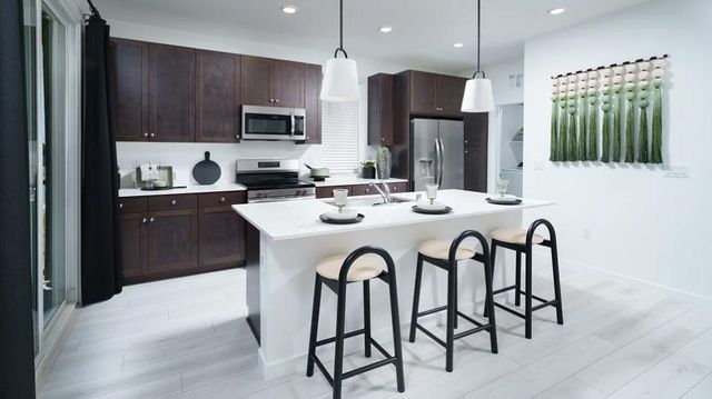 1143 Bellawood Dr, Galt, CA 95632