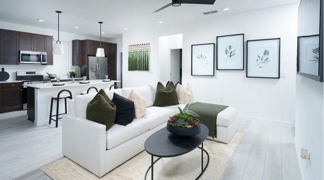 1143 Bellawood Dr, Galt, CA 95632