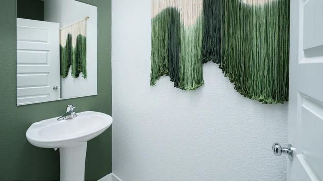 1143 Bellawood Dr, Galt, CA 95632