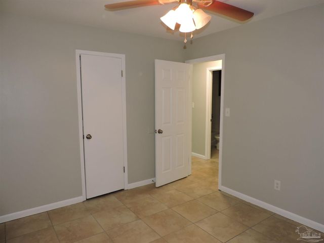 5094 Yacht Harbour Cir, Pensacola, FL 32514