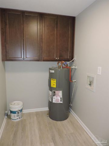 5094 Yacht Harbour Cir, Pensacola, FL 32514