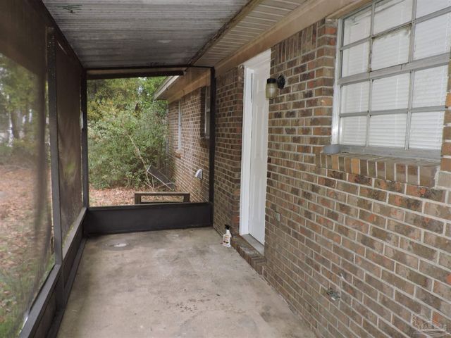 5094 Yacht Harbour Cir, Pensacola, FL 32514