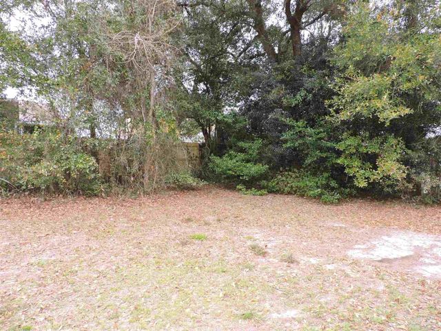 5094 Yacht Harbour Cir, Pensacola, FL 32514