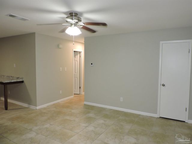 5094 Yacht Harbour Cir, Pensacola, FL 32514