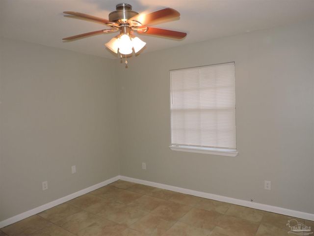 5094 Yacht Harbour Cir, Pensacola, FL 32514