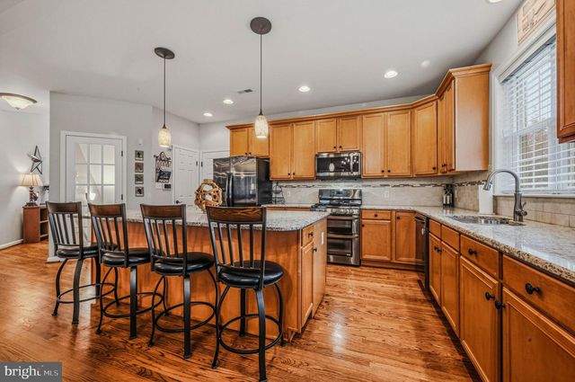 22 PYLES MOUNTAIN LN, Avondale, PA 19311