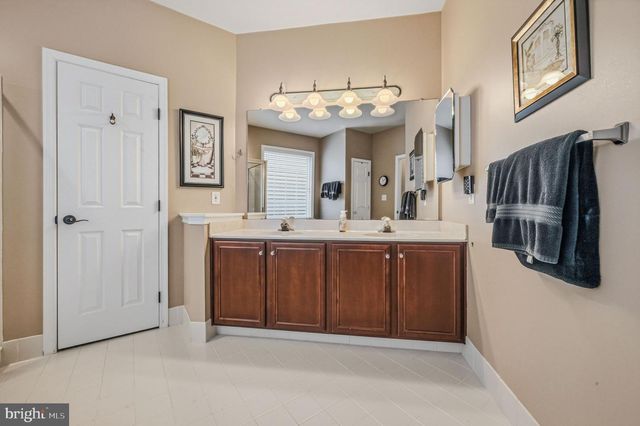 22 PYLES MOUNTAIN LN, Avondale, PA 19311