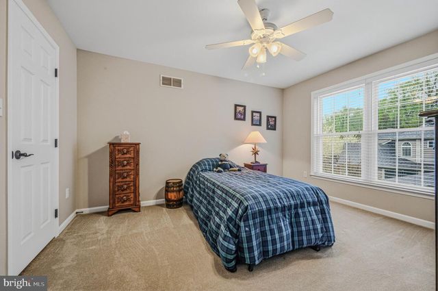 22 PYLES MOUNTAIN LN, Avondale, PA 19311