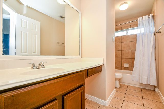 2810 Straight Elm Street, Fresno, TX 77545