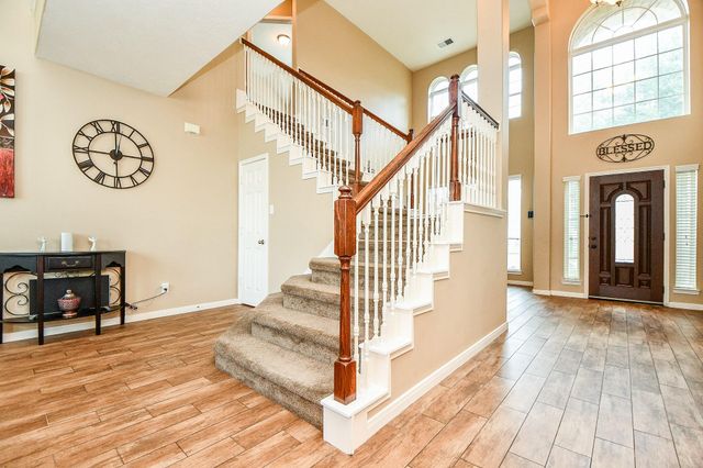 2810 Straight Elm Street, Fresno, TX 77545