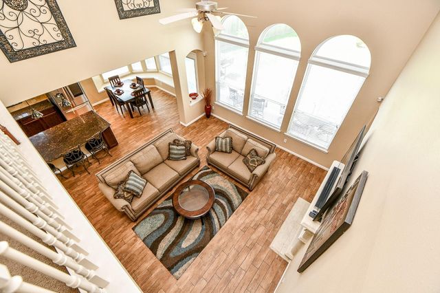 2810 Straight Elm Street, Fresno, TX 77545